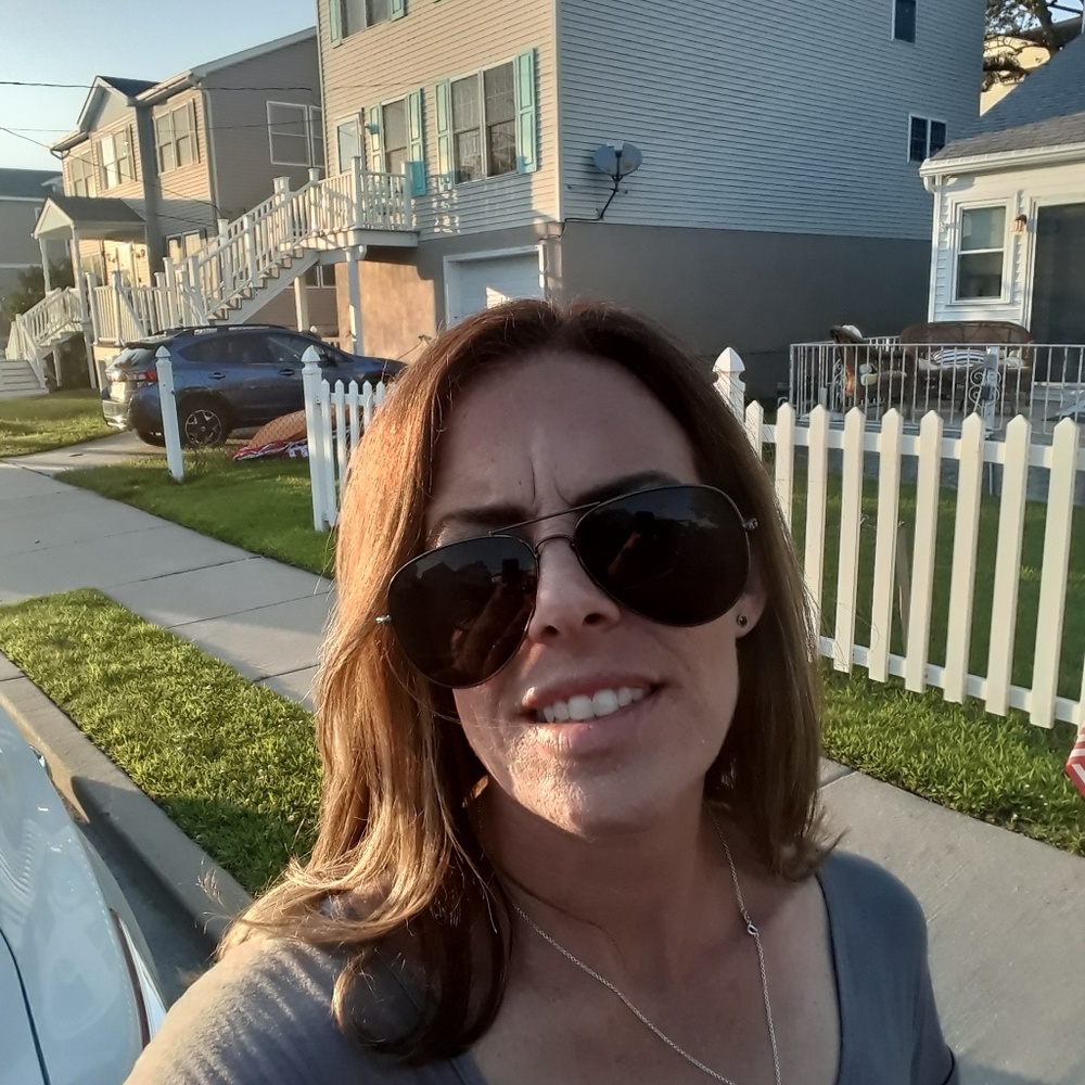 Meet your Posher, Courtney